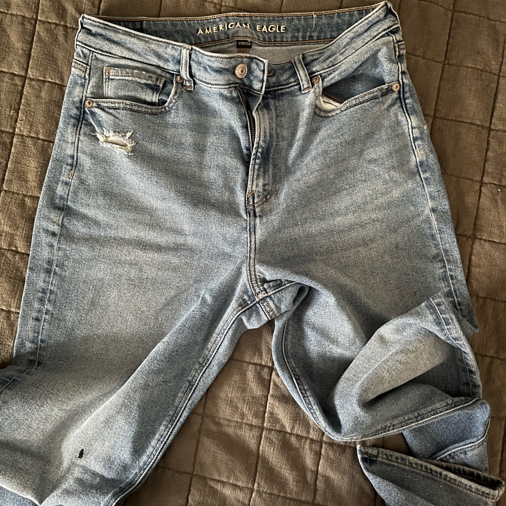 American Eagle Mom Jean